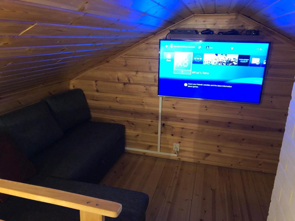 Syoete Huuhkamajat Cottage Екстериор снимка